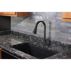 Kent Pull-Out Kitchen Faucet in Matte Black