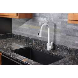 Kent Pull-Out Kitchen Faucet in Polished Chrome