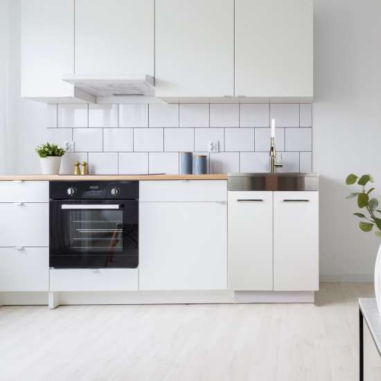 24-in White Laundry Cabinet with 9-in Handmade Stainless Steel Sink, Stainless Steel High Arc Faucet in White