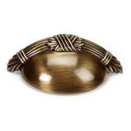 A882-3 Ribbon & Reed Cup Pull Traditional