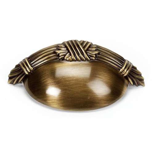 A882-3 Ribbon & Reed Cup Pull Traditional