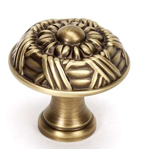 Knob Traditional 1-1/4-in in Antique English Matte