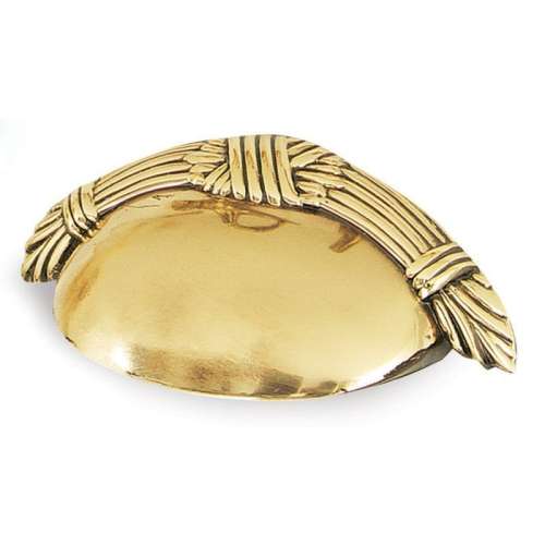 Cup Pull Traditional in Polished Brass