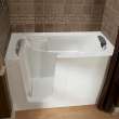 Gelcoat Wit 30-In X 60-In Walk-In Soaking Bathtub With Left Hand Drain
