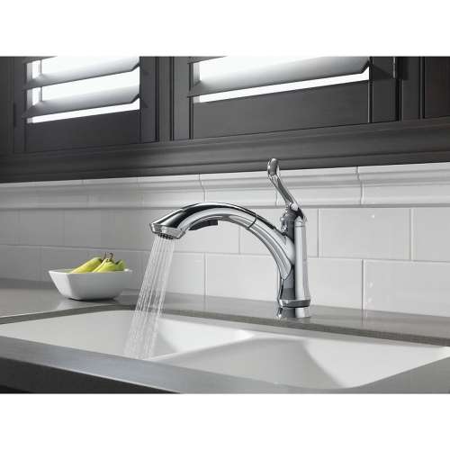 Single Handle Water Efficient Pull-Out Kitchen Faucet in Polished Chrome