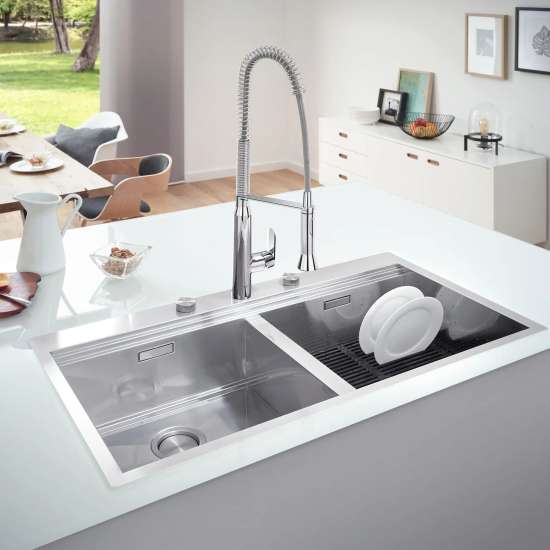 K7 Medium Single-Handle Semi-Pro Dual Spray Kitchen Faucet 1.75 GPM (6.6 L/min), 31380000